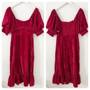 Adelyn Rae Kiani Textured Velvet Berry Red Midi Dress Size Medium M NWT